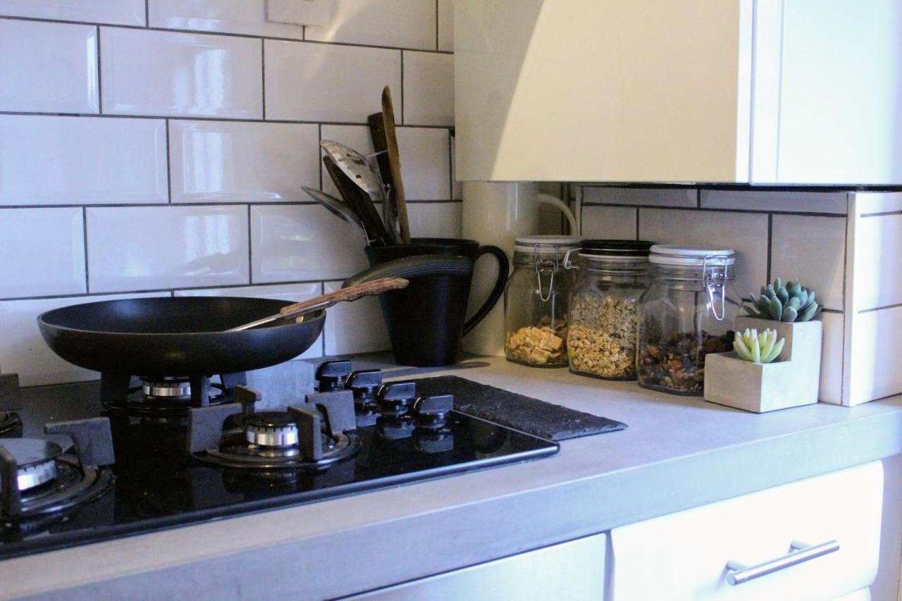 Traditional Victorian 2 Bed In Cobbled Street + Mod Cons - Full Home Londra Exterior foto