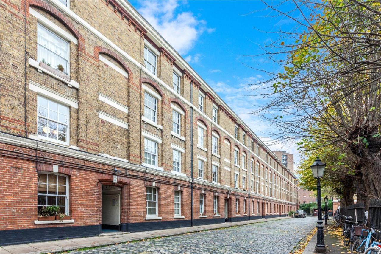Traditional Victorian 2 Bed In Cobbled Street + Mod Cons - Full Home Londra Exterior foto